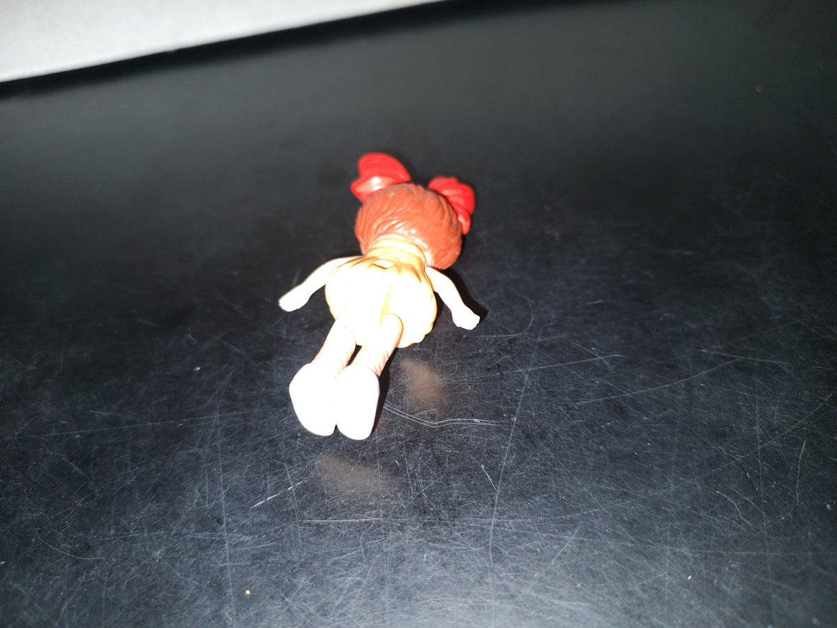 A3- Niña De Juguete De Plástico Articulada - 90'S