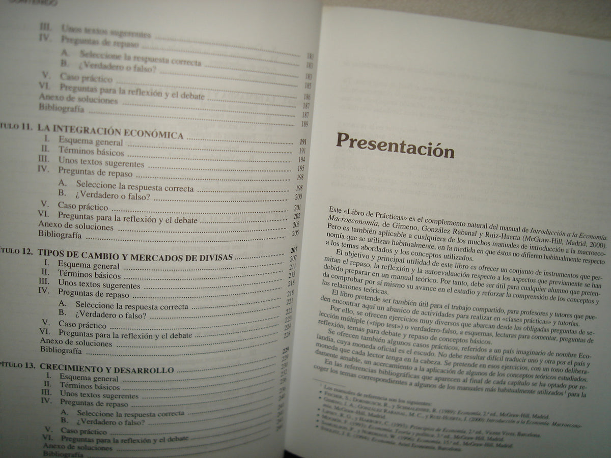 1- Introducción A La Economía. Libro De Prácticas. Macroeconomía - Juan A. Gimeno. McGraw-Hill