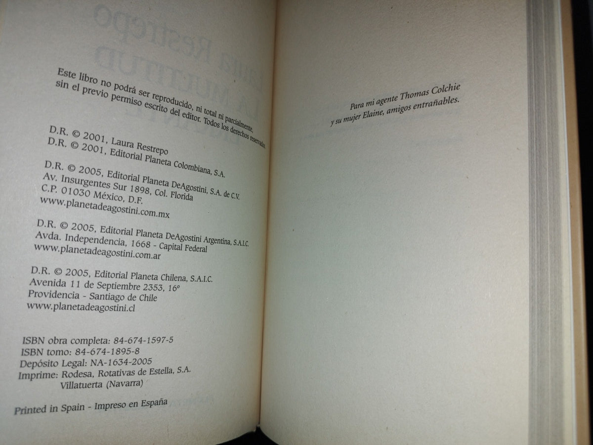 78- Escritoras De Hoy. La Multitud Errante - Laura Restrepo - Planeta Deagostini 2005