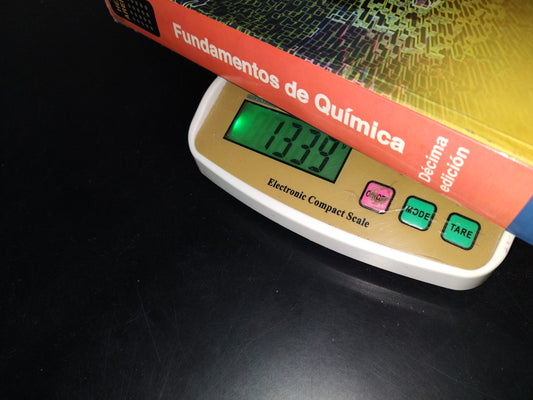 114- Fundamentos De Química. Décima Edición - Morris Hein, Susan Arena. Thomson Learning, 2003