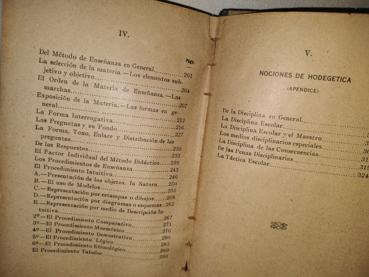 60- Guía De Los Maestros. Nociones De Psicología Y Pedagogía Rebsamiana - R. Valenzuela - 1923
