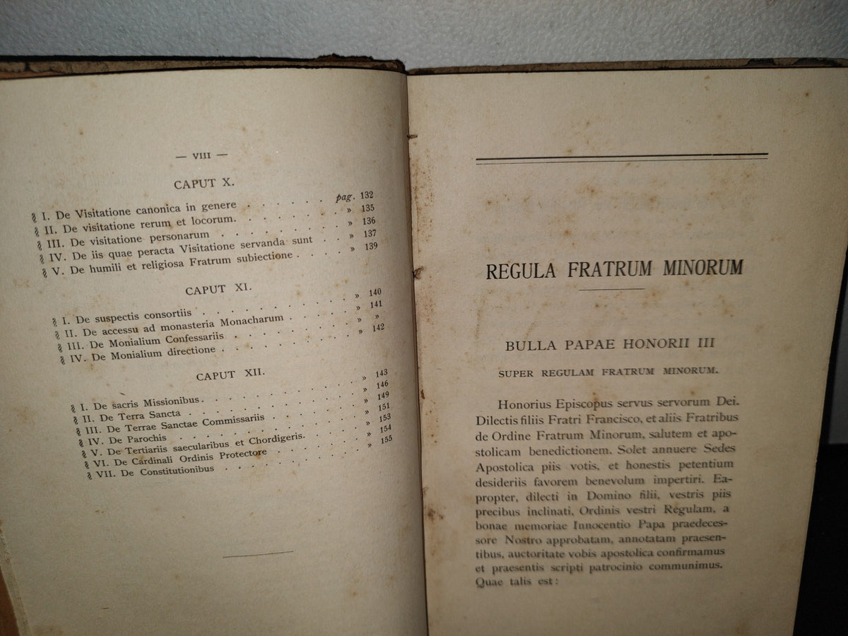 57- Latín. Regula Et Constitutiones Generales. Fratrum Minorum - Romae 1913