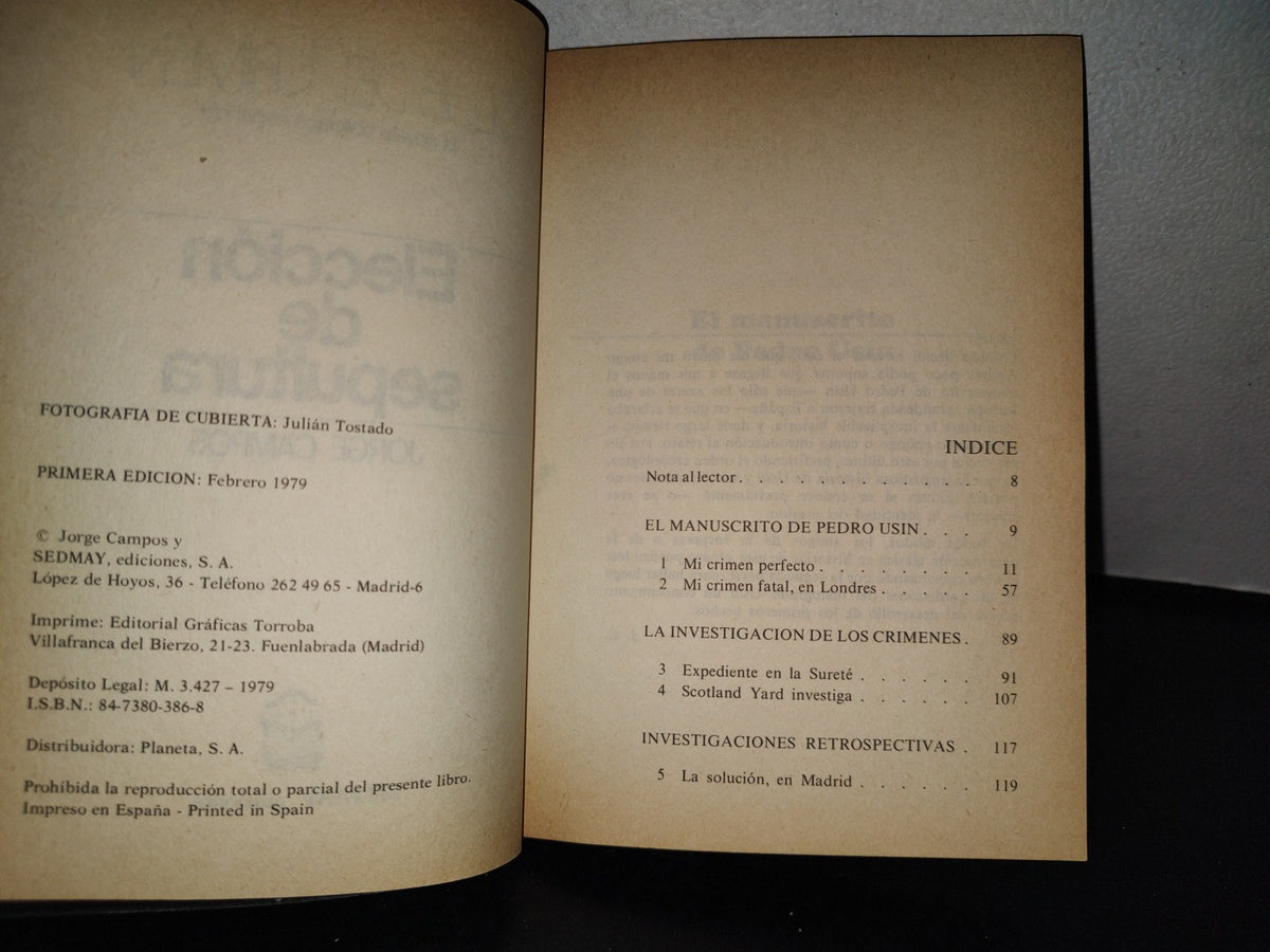 143- Club Del Crimen. La Novela Policiaca Española. Elección De Sepultura. Jorge Campos, 1A. E. 1979
