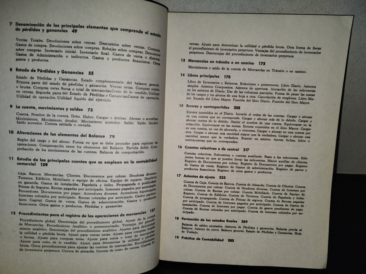202- Primer Curso De Contabilidad - Elías Lara Flores. Editorial Trillas, 1977