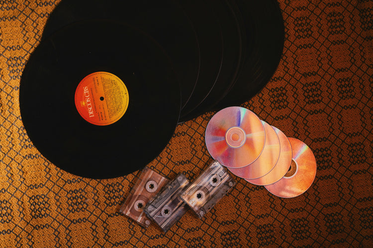 CD'S, Música y Más