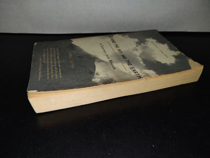139- Beyond The Sky And The Earth. A Journey Into Bhutan - Jamie Zeppa - 2000