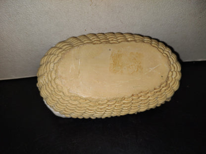 A6- Figura De Resina. Bebé Con Sonaja En Su Cuna - 90'S
