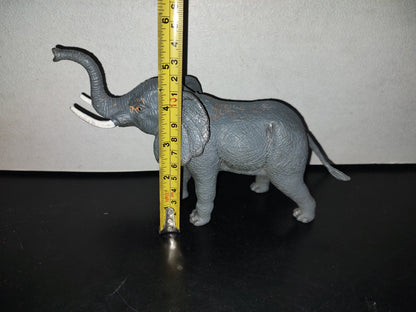A5- Juguete Elefante De Plástico Macizo - 2000'S