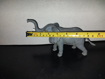 A5- Juguete Elefante De Plástico Macizo - 2000'S