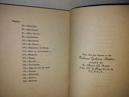 63- Poesía. Brotes. Luz Santa María Primera Edición - 1945 - Firmado