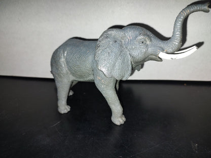 A5- Juguete Elefante De Plástico Macizo - 2000'S