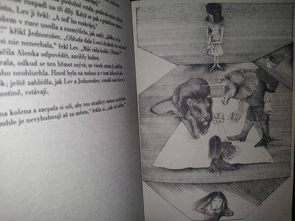 174- Checo. Alicia En El País De Las Maravillas / Alenka V Kraji Divů Z Zrcadlem. Lewis Carroll 1982