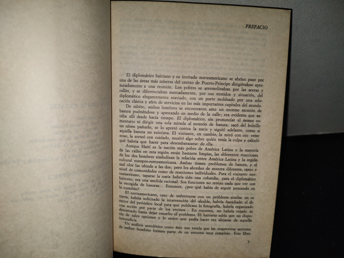 143- Libertad De Expresión En América Latina - Robert N. Pierce - Editorial Mitre - 1982