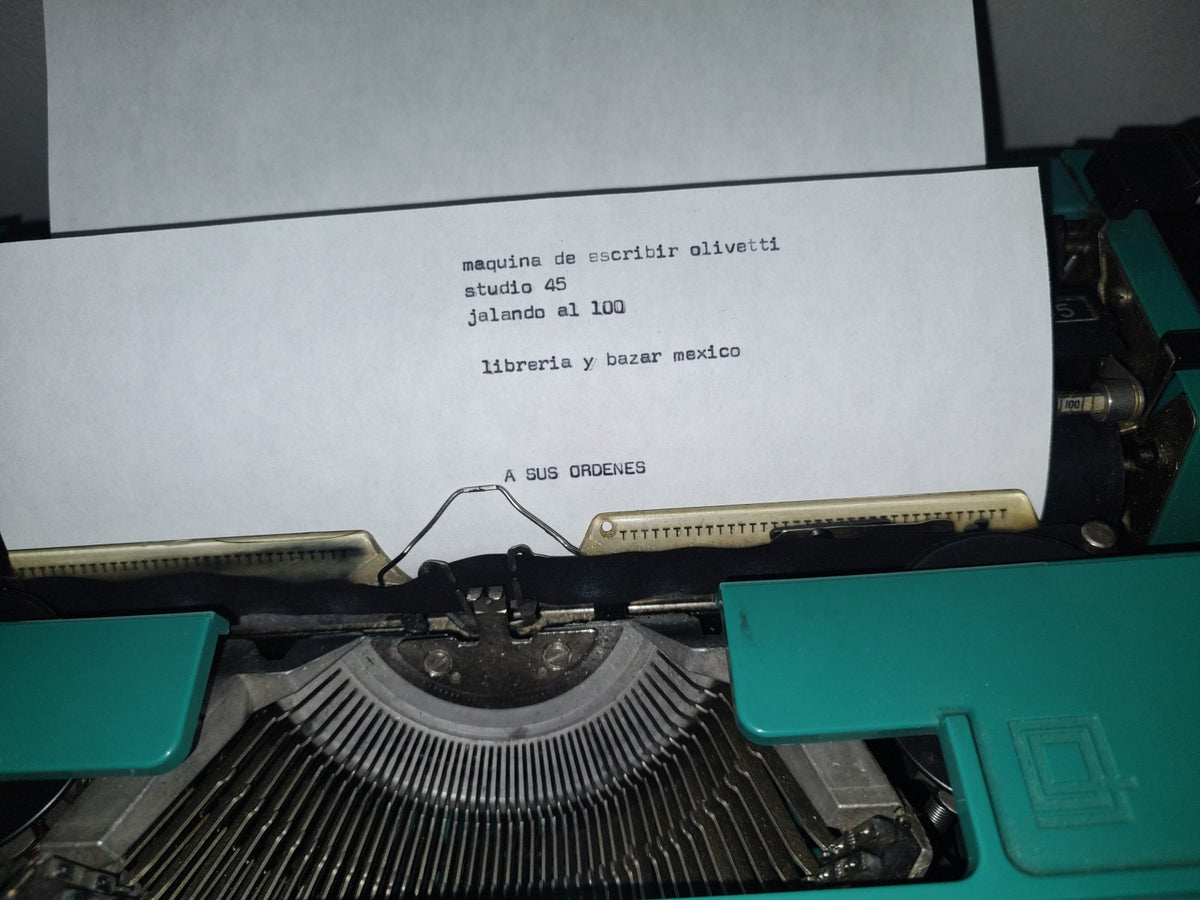 A1- Máquina De Escribir Olivetti Studio 45 - 70'S