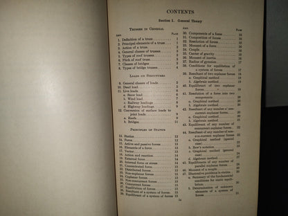 201- Stresses In Framed Structures - Hool And Kinne - McGraw-Hill Book Company, Inc. - 1923