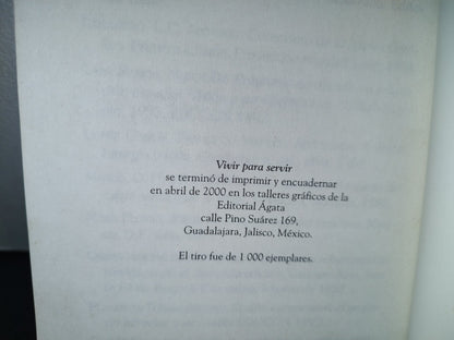 68- Vivir Para Servir - Beatriz Castelló - Firmado