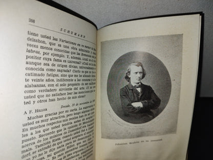 63- Colección Mozart. Schumann. Por Él Mismo - Ediciones Ave - 1955