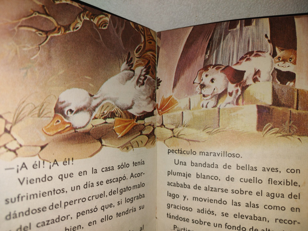 153- Cuento Vintage: El Patito Feo - Entretenlibro, S.A. De CV. Serie Perla - Primera Edición 1988