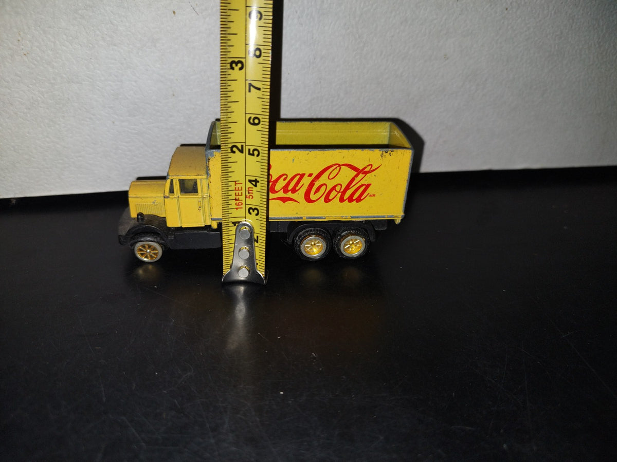 A3- Camión De Juguete De Coca Cola De Metal - 90'S