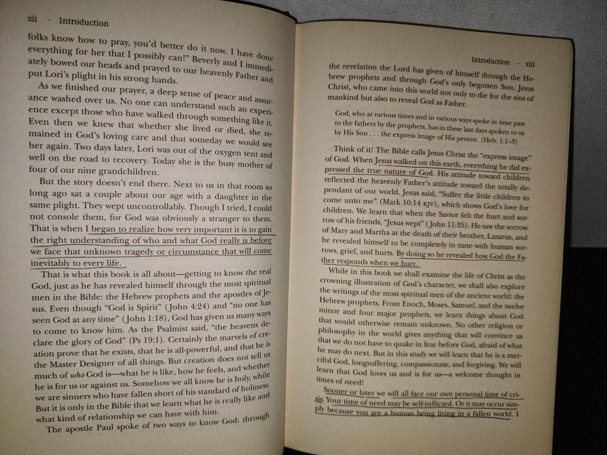 153- The Merciful God Of Prophecy. His Loving Plan For You In The End Times - Tim Lahaye - First Warner Books Printing: October 2002
