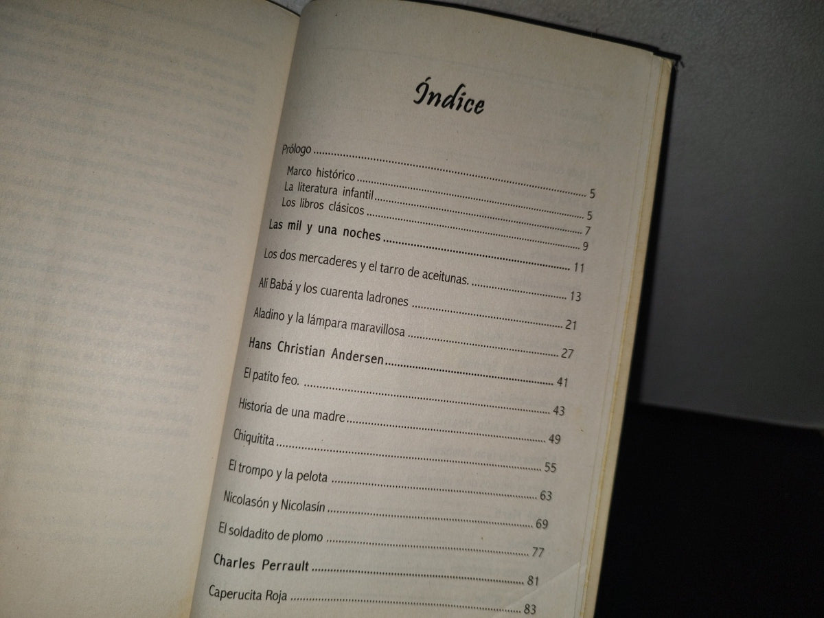 80- Titanes De La Literatura Infantil. Hermanos Grimm, Andersen, Perrault Y Otros