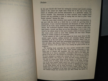 54- Inglés. Libro De Etiqueta. Amy Vanderbilt'S New Complete Book Of Etiquette - 1963