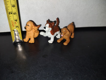 A3- Paquete De 3 Perritos De Juguete - 90'S
