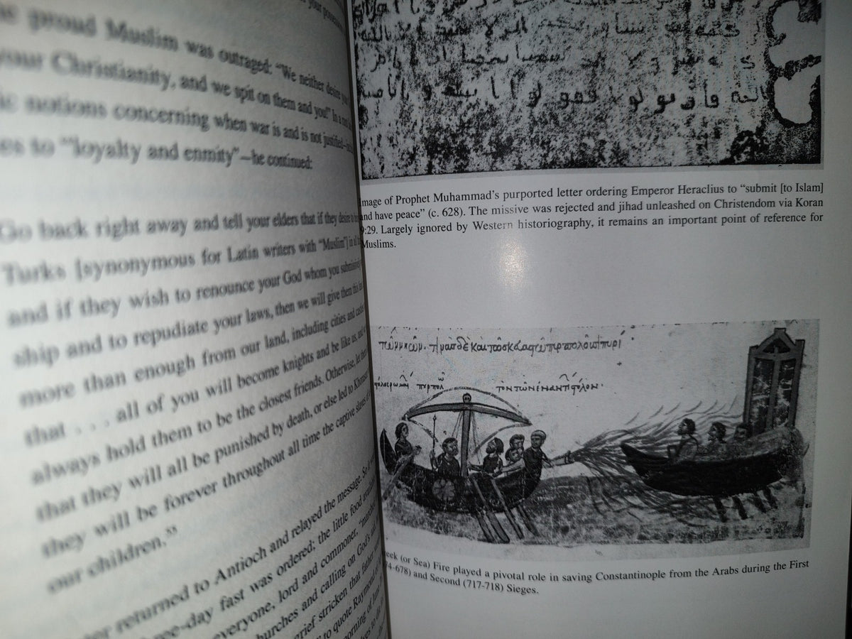 202- Sword And Scimitar. Fourteen Centuries Of War Between Islam And The West - Raymond Ibrahim - Da Capo Press. First Edition: August 2018