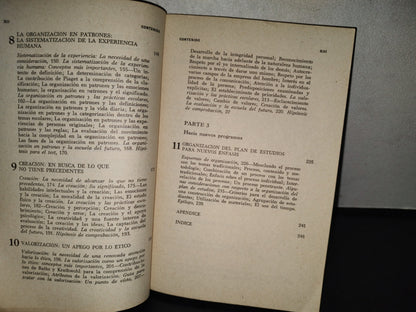 151- Nuevos Objetivos En El Programa Escolar - Louise M. Berman - 1974