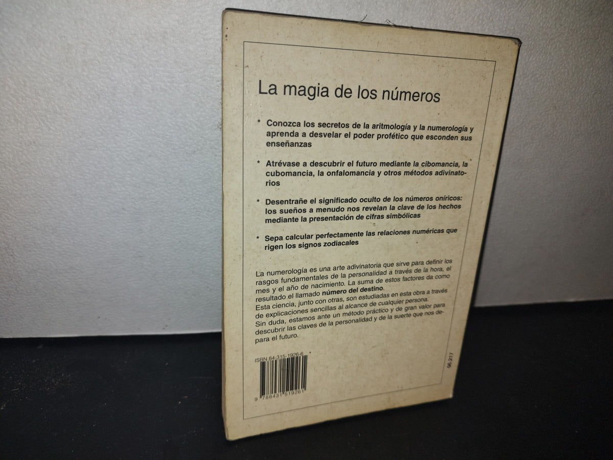 66- La Magia De Los Números - Carmen Del Bosque - Editorial De Vecchi, Primera Edición 1998