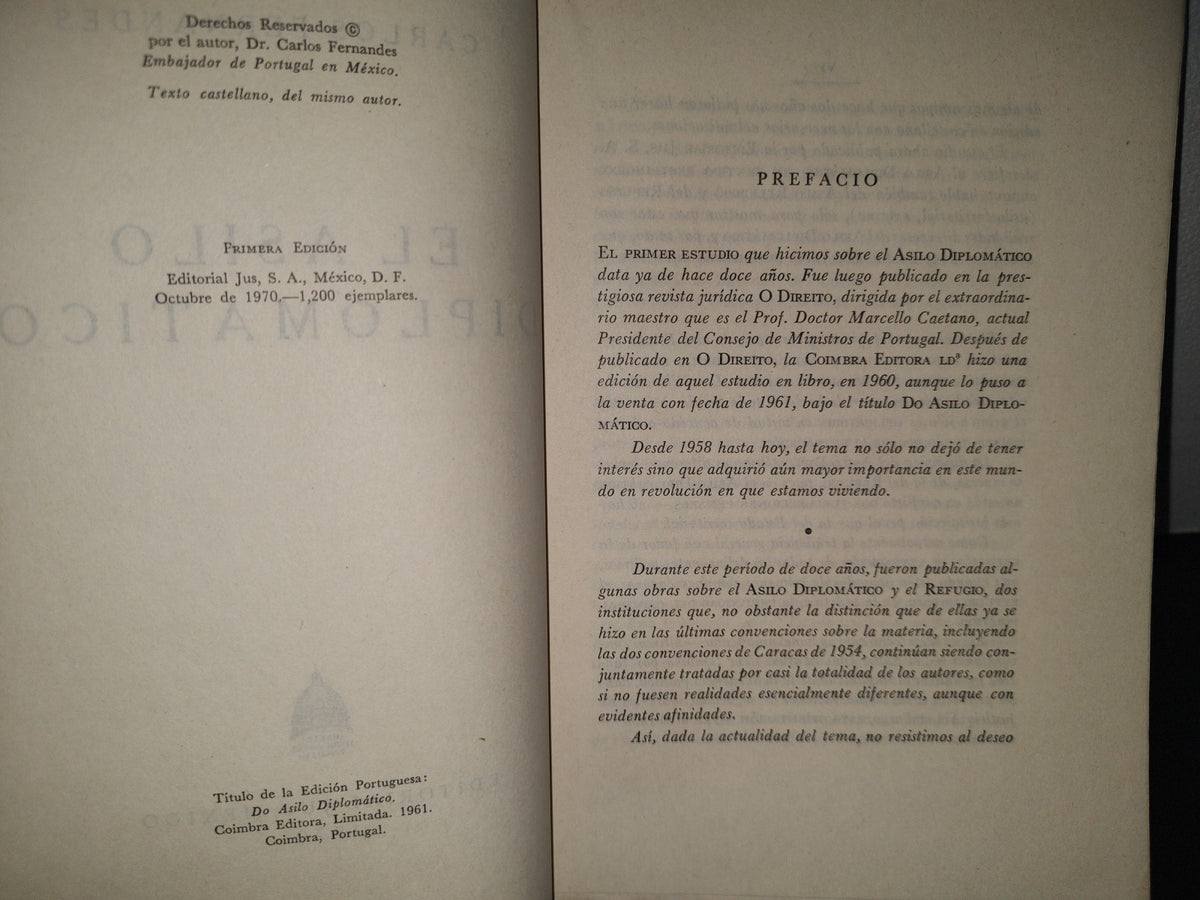 34- El Asilo Diplomático - Carlos Fernandes - Primera Edición 1970