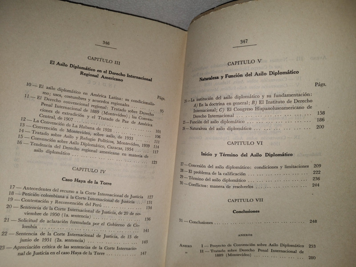 34- El Asilo Diplomático - Carlos Fernandes - Primera Edición 1970