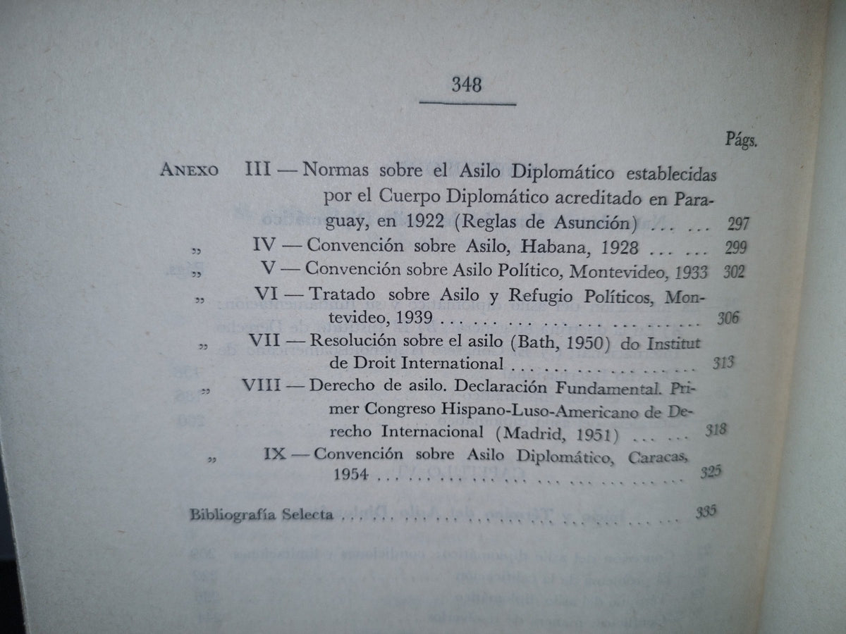 34- El Asilo Diplomático - Carlos Fernandes - Primera Edición 1970