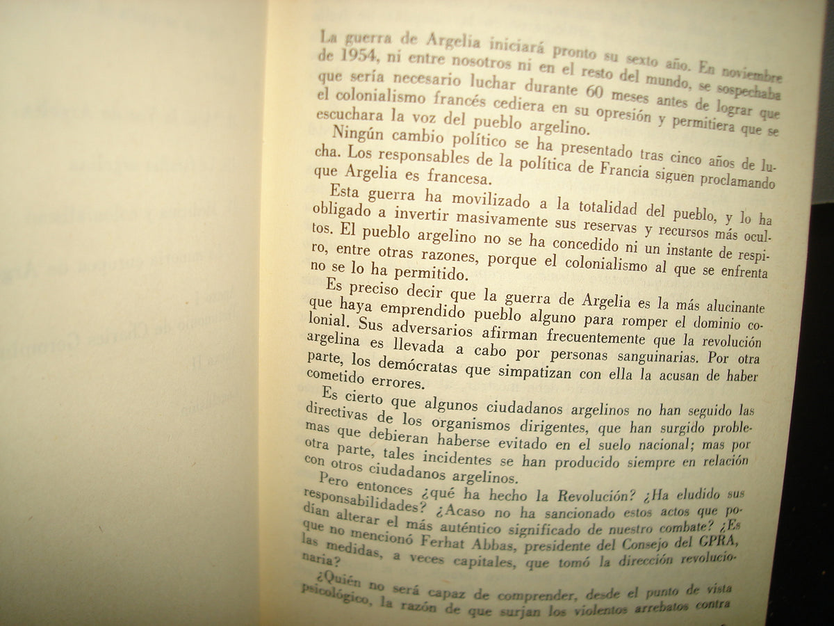 7- Sociología De Una Revolución - Frantz Fanon