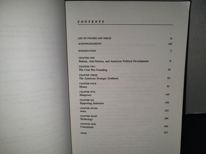 158- In The Shadow Of The Garrison State. America'S Anti-Statism And Its Cold War Grand Strategy - Aaron L. Friedber - Princeton University Press, 2000