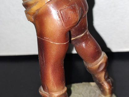 A3- Figura De Resina. Niño Vaquero De Pie Con Brazos Cruzados - 80'S