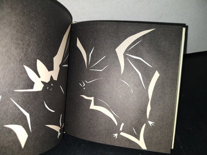 87-2- Sombras En El Aire - Gerhild Zwimpfer - Petra Ediciones. Primera Edición 1997