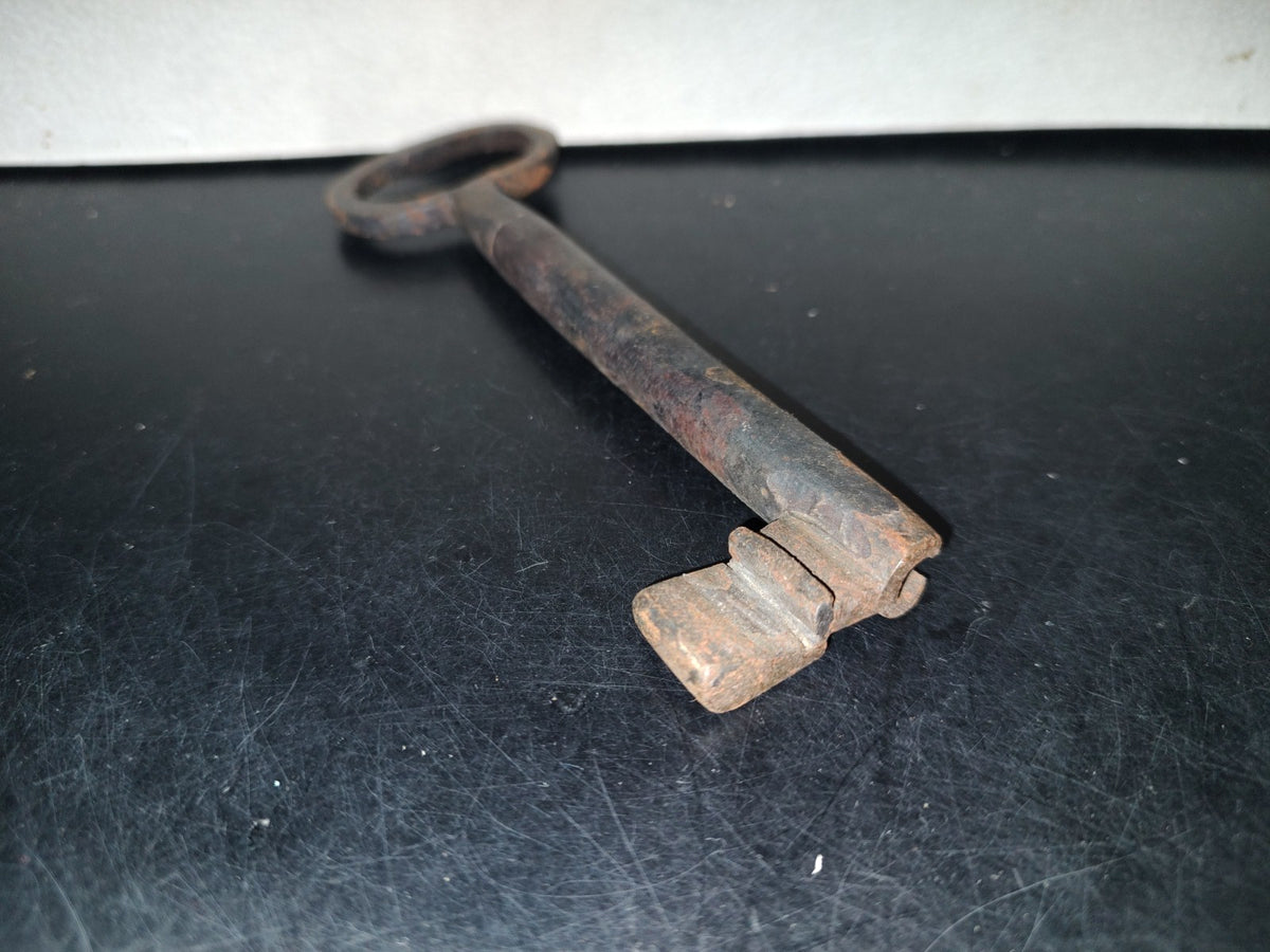 A5- Llave Antigua De Acero - 20'S