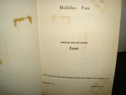 24- Método Idioma Inglés. Holiday Fun. American English Course Four - 1959