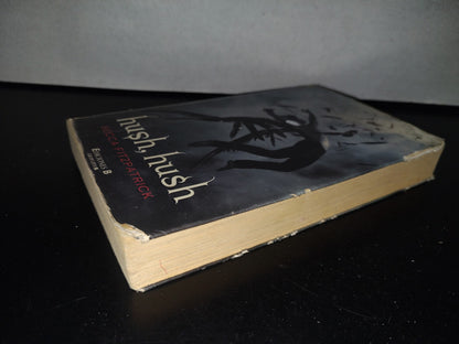 84- Hush, Hush - Becca Fitzpatrick - 2013