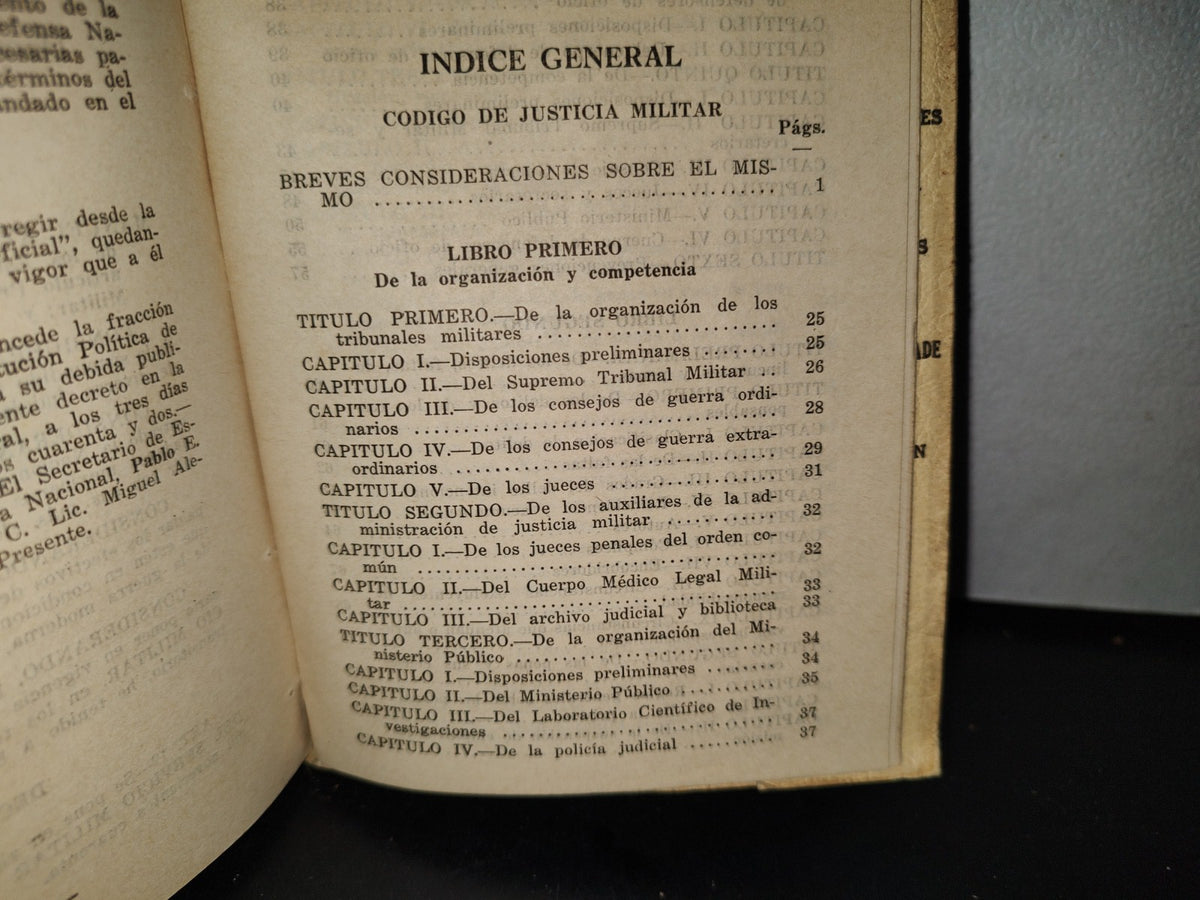 64- Código Mexicano De Justicia Militar - Manuel Andrade - Editorial: Información Aduanera De México 1942