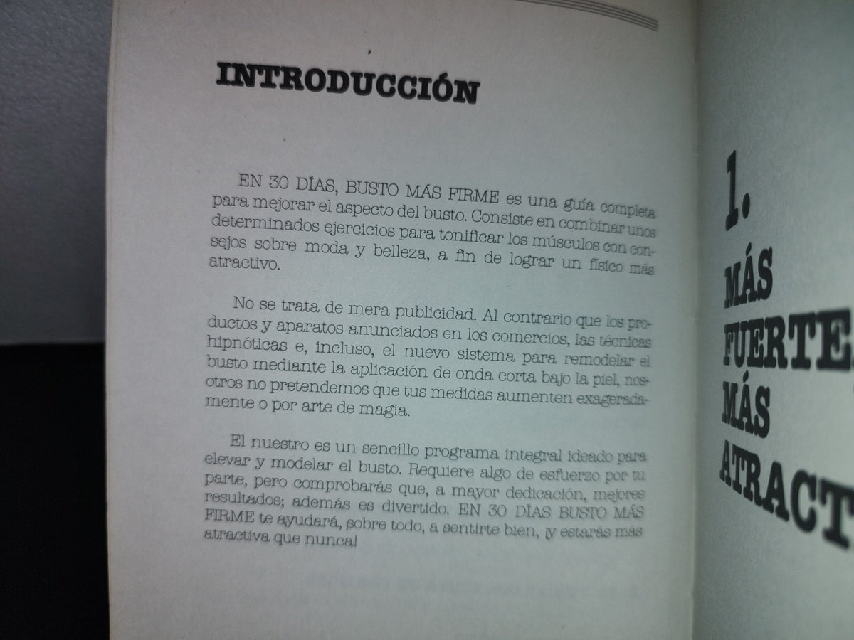 114- En 30 Días Busto Más Firme - Regina Larkin / Julie Davis