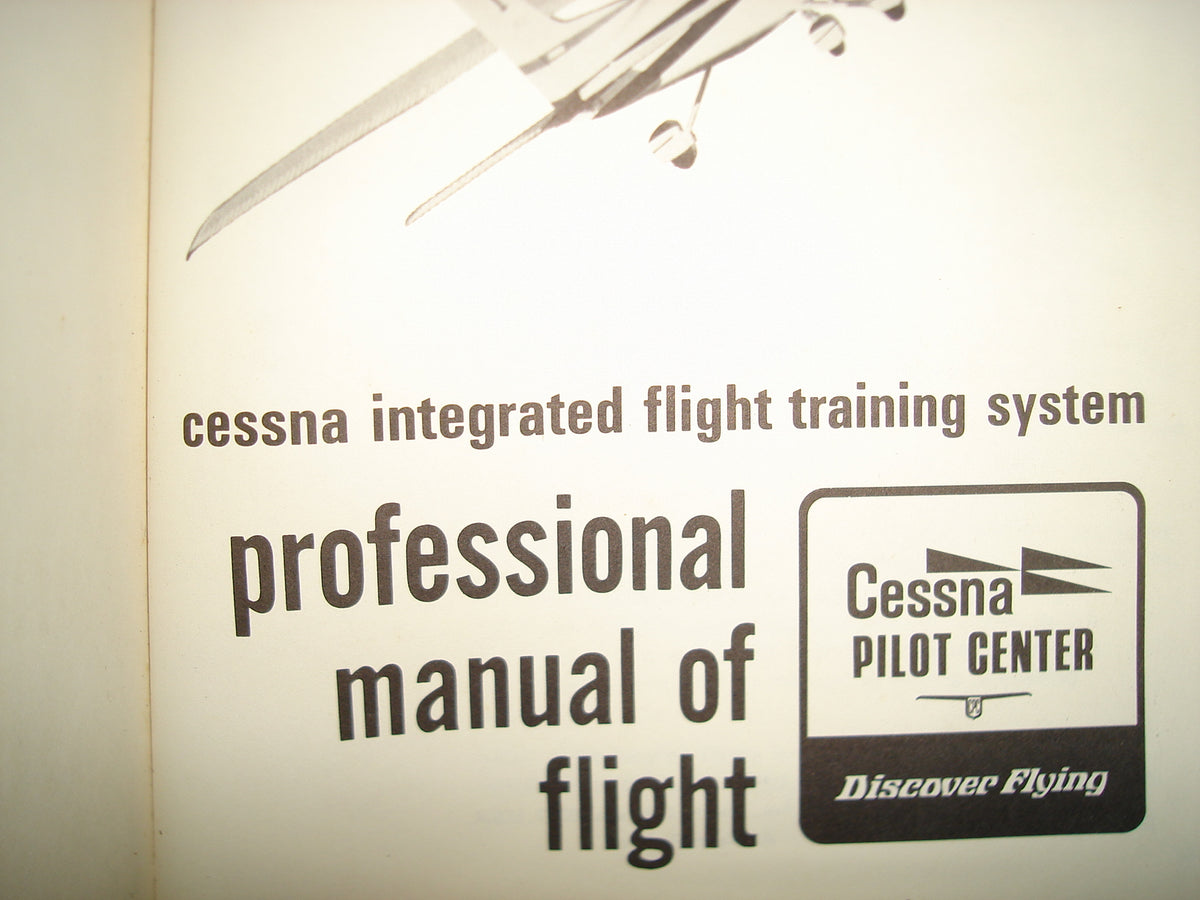163- Inglés - Manual Profesional De Vuelo / Professional Manual Of Flight - 1979