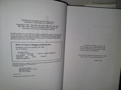 100- Joy Of Cooking - Irma S. Rombauer, Marion Rombauer Becker - The Bobbs-Merrill Company - 1975