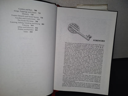 100- Joy Of Cooking - Irma S. Rombauer, Marion Rombauer Becker - The Bobbs-Merrill Company - 1975