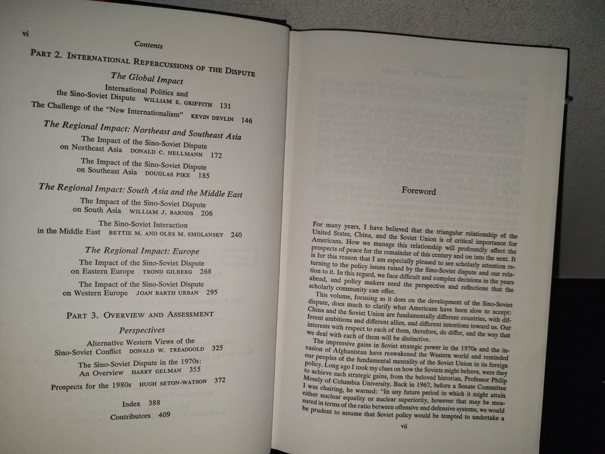 196- The Sino-Soviet Conflict. A Global Perspective - Edited By Herbert J. Ellison. University Of Washington Press. Seattle And London. 1982
