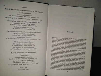 196- The Sino-Soviet Conflict. A Global Perspective - Edited By Herbert J. Ellison. University Of Washington Press. Seattle And London. 1982