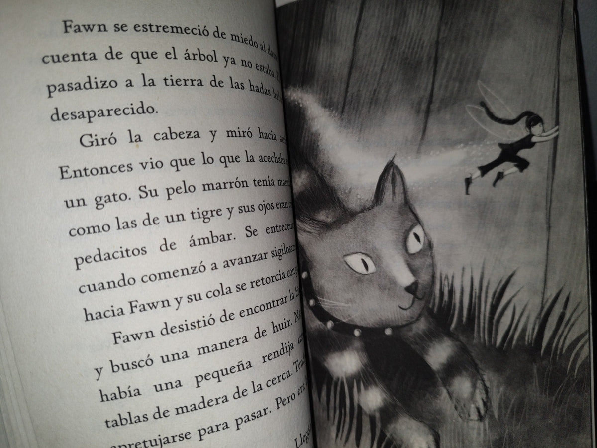 188- Disney. Amigas De Nunca Jamás. El Pasadizo Mágico - Kiki Thorpe - Primera Edición 2013