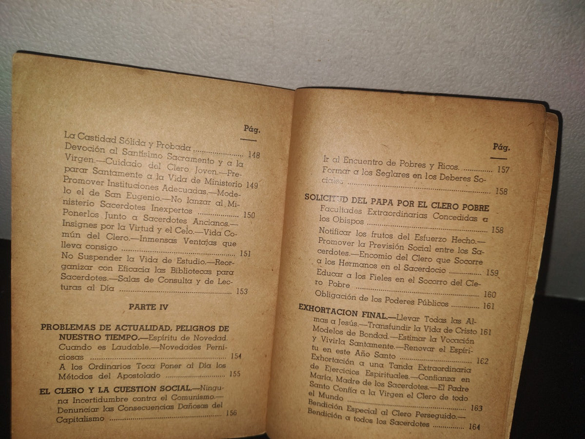 23- Orientación Sacerdotal. Tres Importantes Documentos De Los Sumos Pontífices San Pío X, Pío XI Y Pío XII - "Buena Prensa" 1954