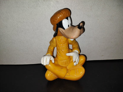 A5- Juguete De Mcdonald'S: Goofy Árabe Sentado - 90'S